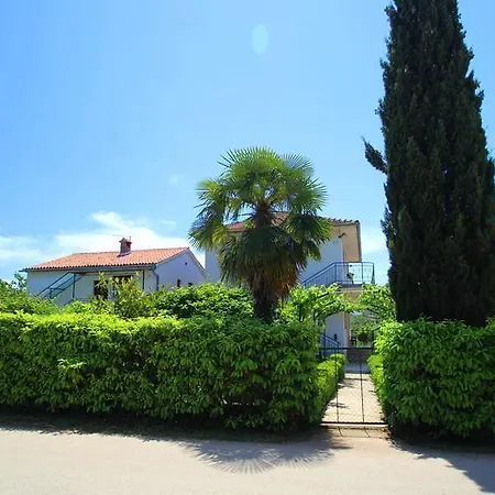 The House - 20m From The Apartment Novigrad (Istria)